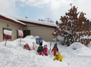 園雪遊び